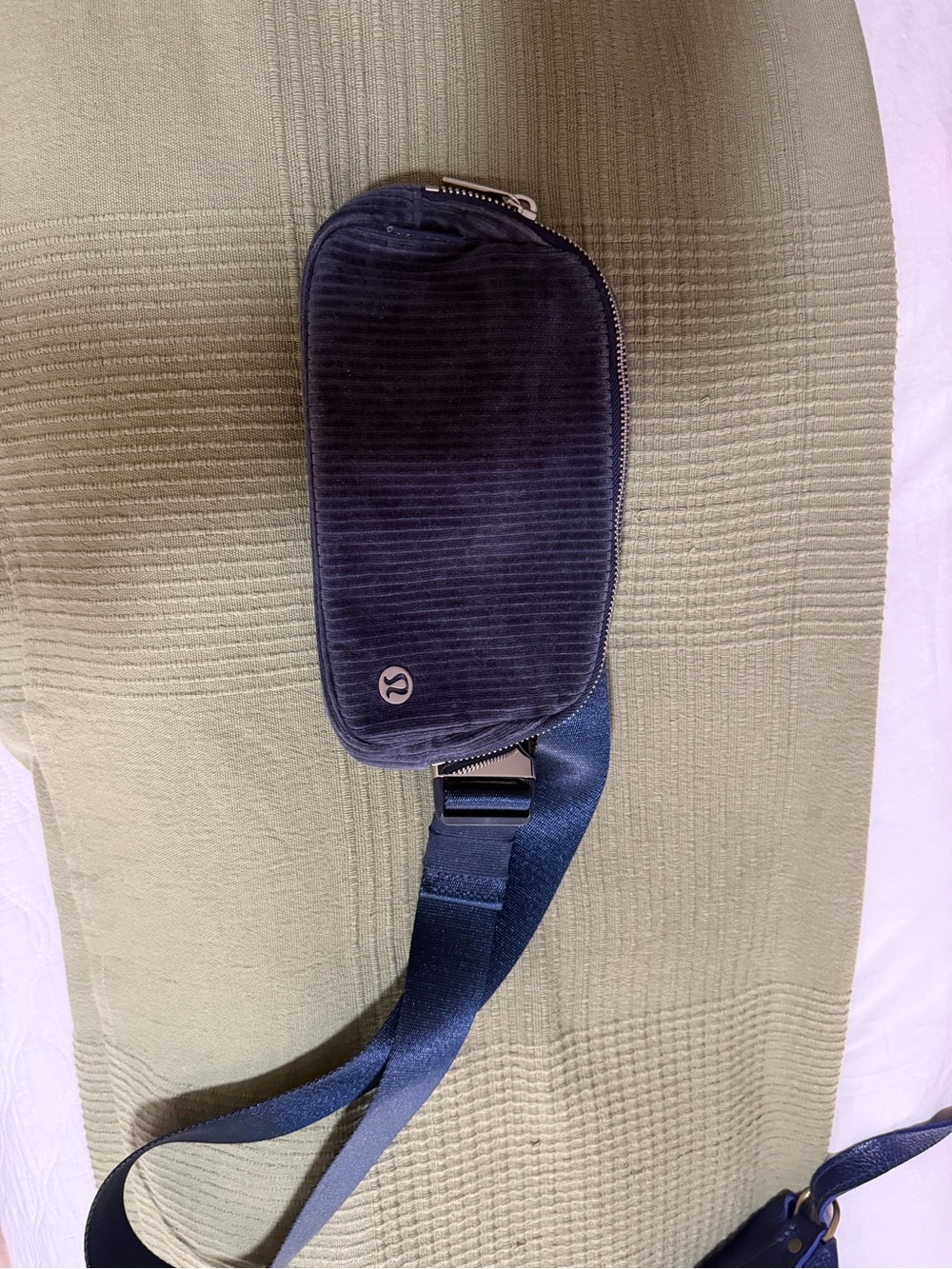 lululemon athletica navy corduroy belt bag